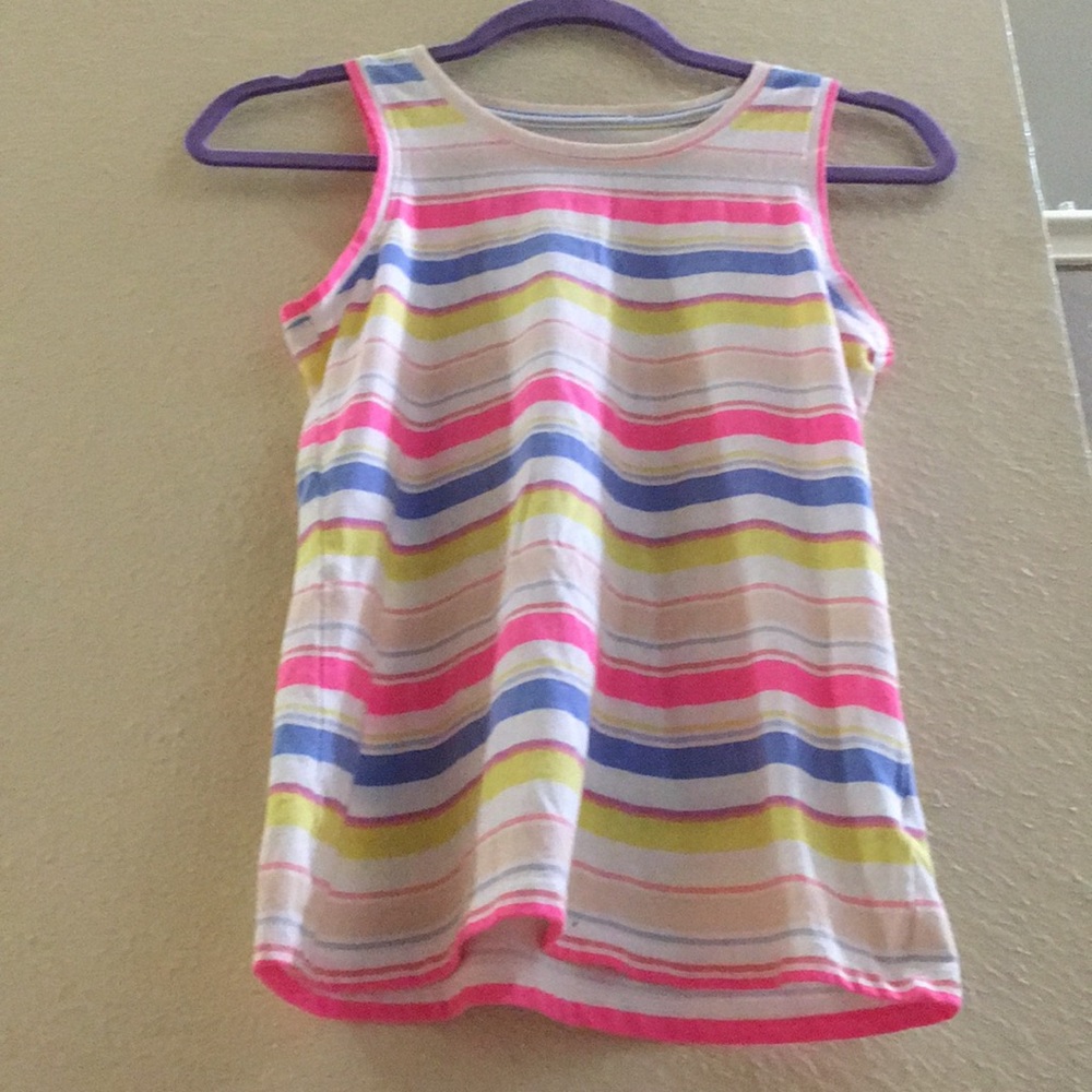 Pink blue skin tone and yellow lines!